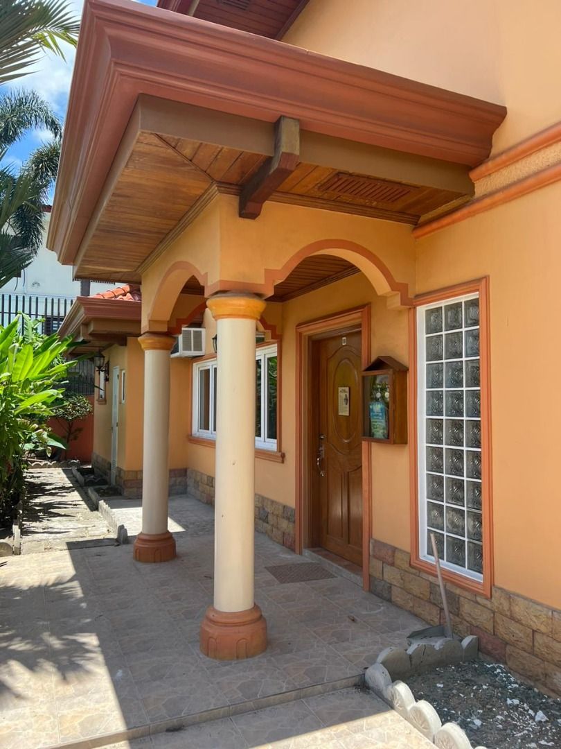 House for sale (Category: House & Lot) located in Quezon City. Submitted by jasonadville (Listing ID 1282594932, Image 2). Description: House for sale/rent Versailles Palace Alabang Lot size: 311 sq.m Floor size: 215.36 sq.m 42M 150k/month rental/negotiable Features: 5 Bedrooms with closets 3.5 Bathroos, Helper’s Room and bathroom, Herbs/vegetables pocket garden, Utilities area such as clubhouse with gym and large swimming pool, Parking for 2, Hi