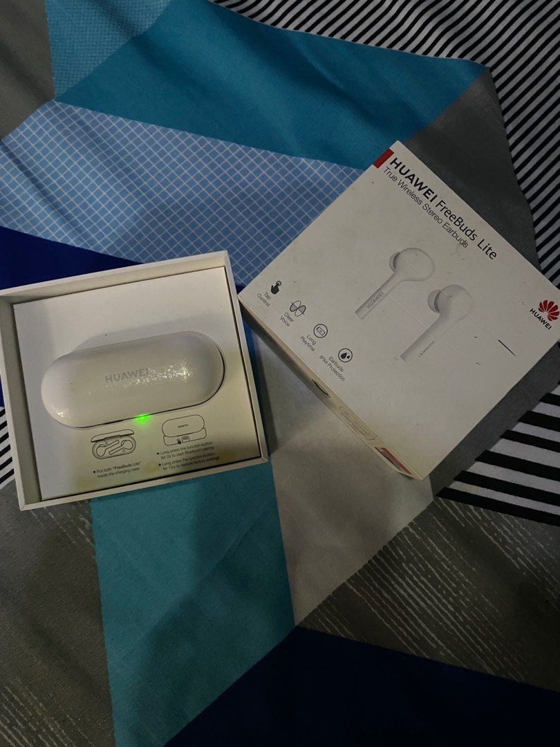 Huawei freebuds lite (Category: Earphones) located in Muntinlupa City. Submitted by emze19 (Listing ID 1282465794, Image 2). Description: For sale huawei buds lite *tap control *clear voice *long playtime *ipx4 water resistant Rfs: nakatambak nalang at di na nagagamit.