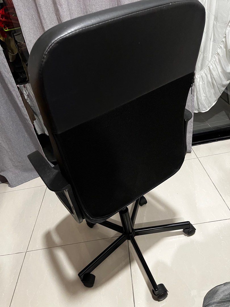 Ikea renberget store swivel chair review