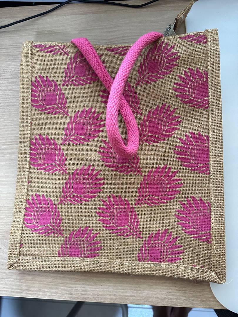Jute tote bag Women s Fashion Bags Wallets Tote Bags on Carousell
