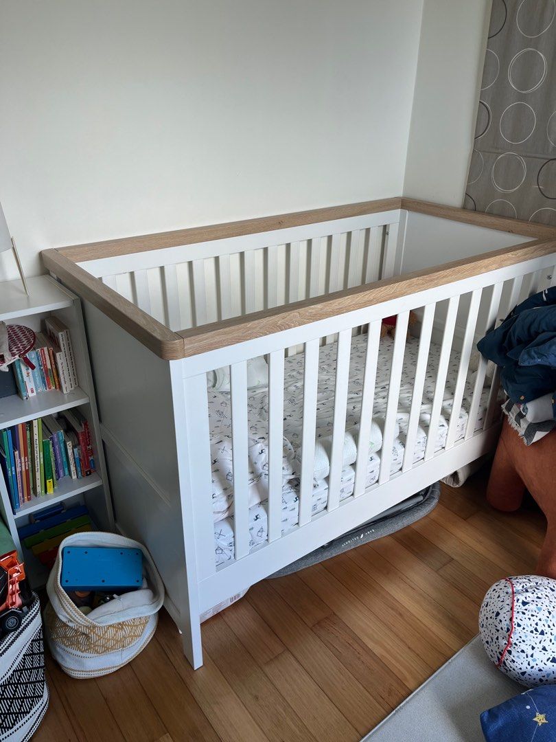 Mothercare lulworth shop crib