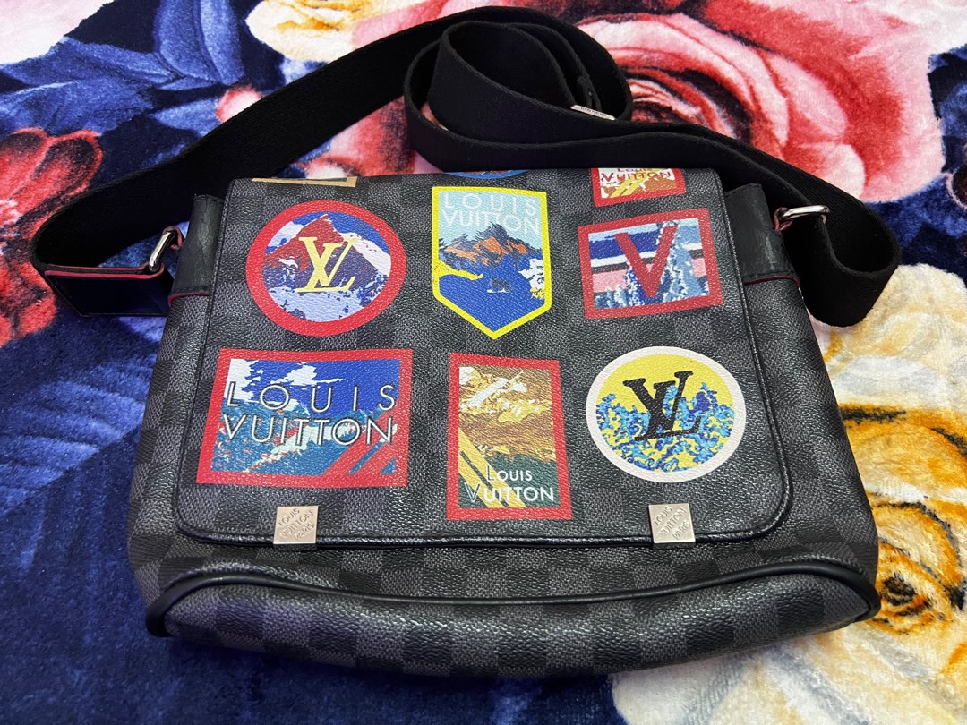 LOUIS VUITTON SLING BAG
