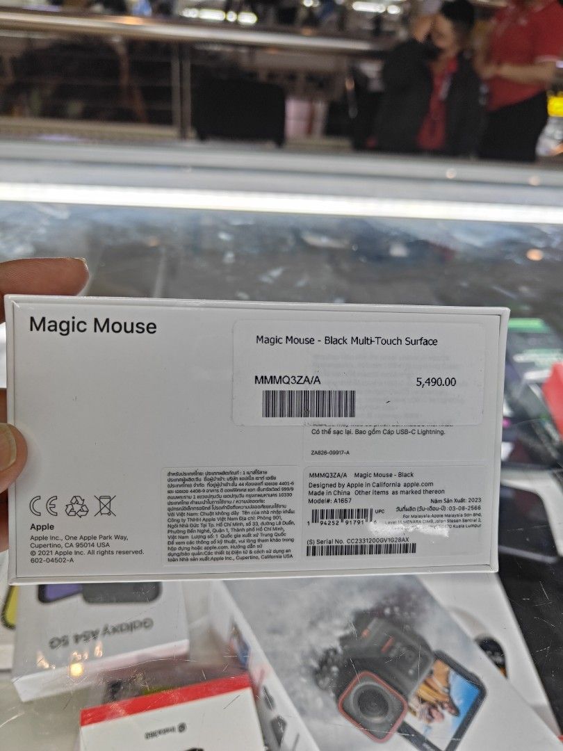Magic mouse 2 black (Category: Mouse & Mousepads) located in San Juan City. Submitted by nerizapagara (Listing ID 1282481614, Image 2). Description: magic mouse 2 black sealed 1 year warranty.