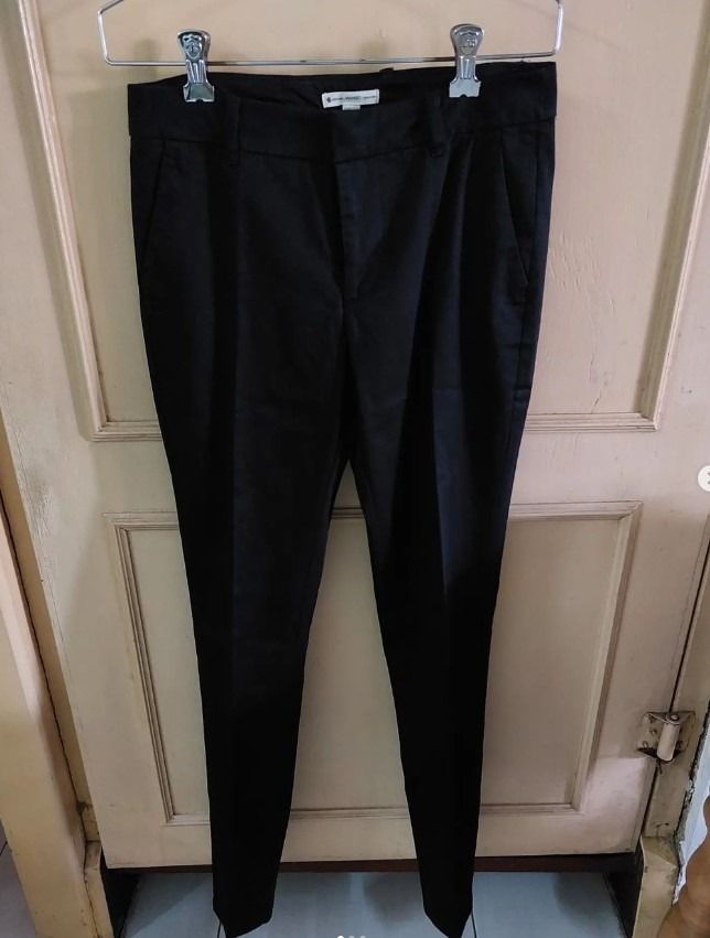 Zara basic collection slim fit ankle length trousers pants, Women's  Fashion, Bottoms, Other Bottoms on Carousell