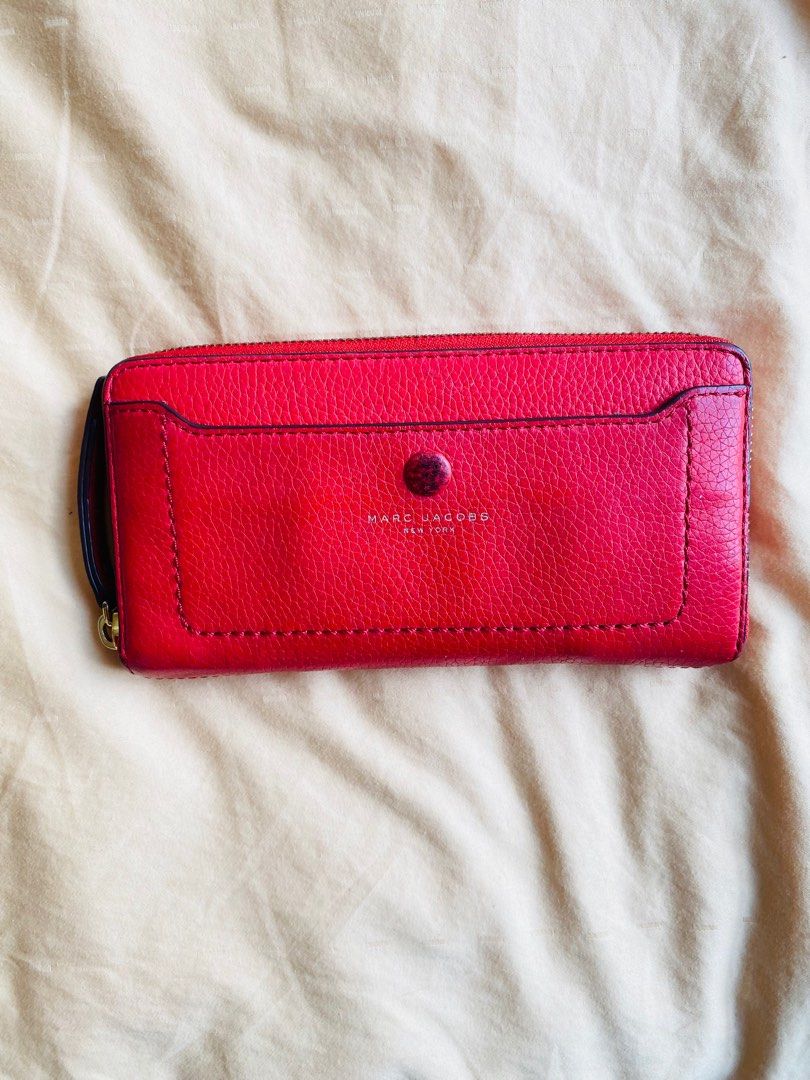 Red marc jacobs wallet sale