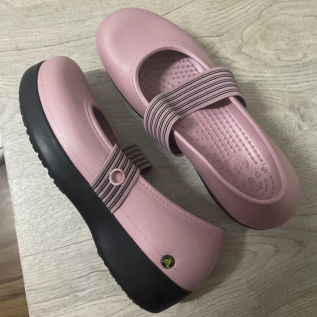Pink mary sales jane crocs