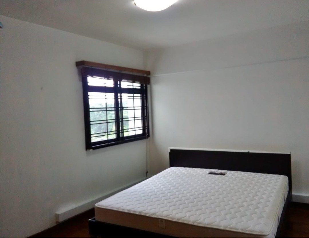 (Category: ) located in . Submitted by salesstore (Listing ID 1282542568, Image 1). Description: .