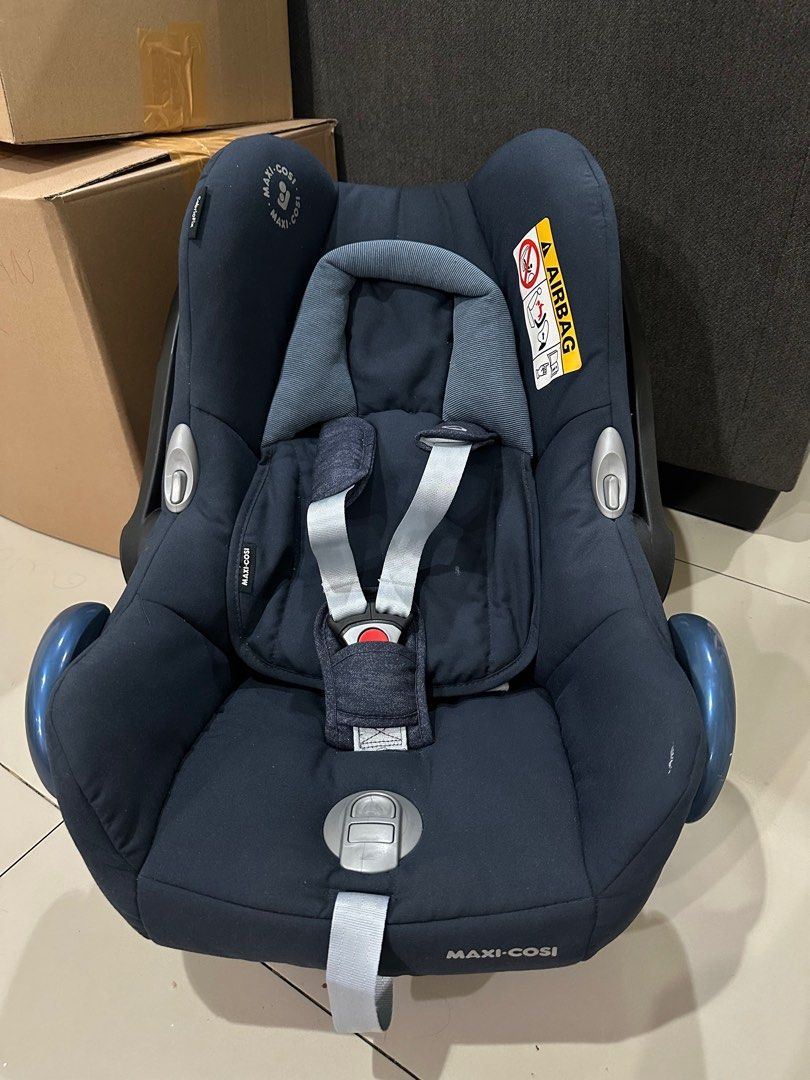 Maxi cosi hotsell cabriofix mothercare