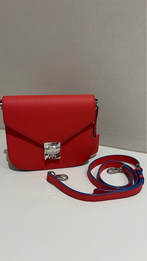 Red mcm cheap crossbody bag