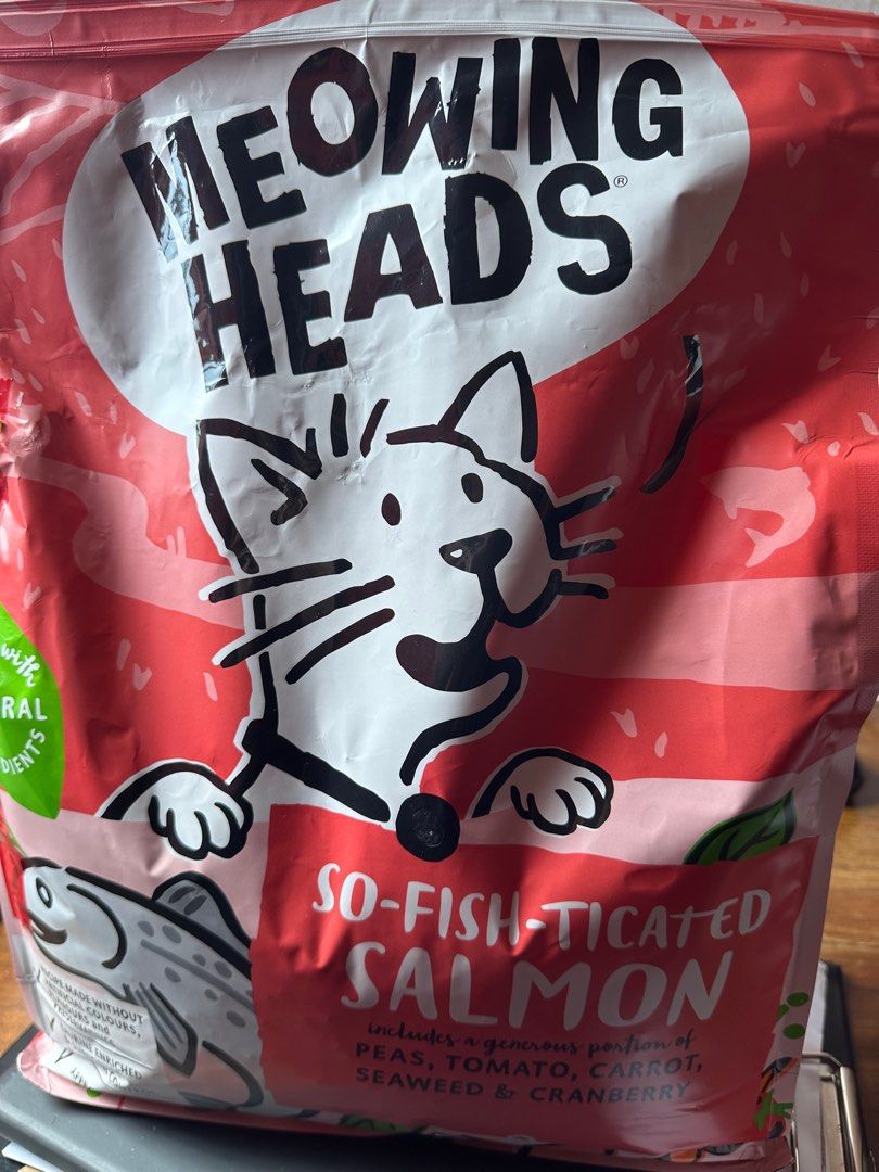 Meowing Heads Cat Food 4kg Pet Supplies Pet Food on Carousell