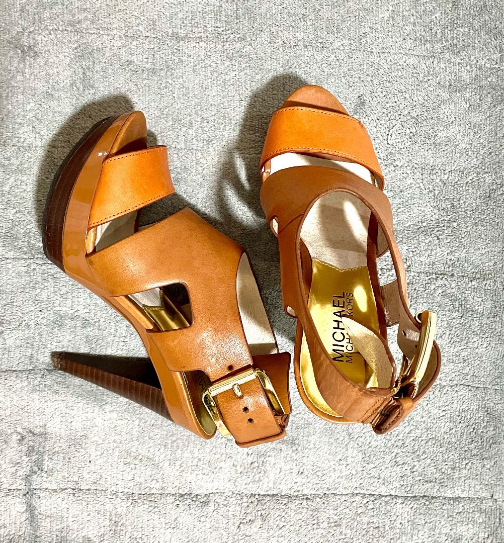 Michael kors discount platform heels