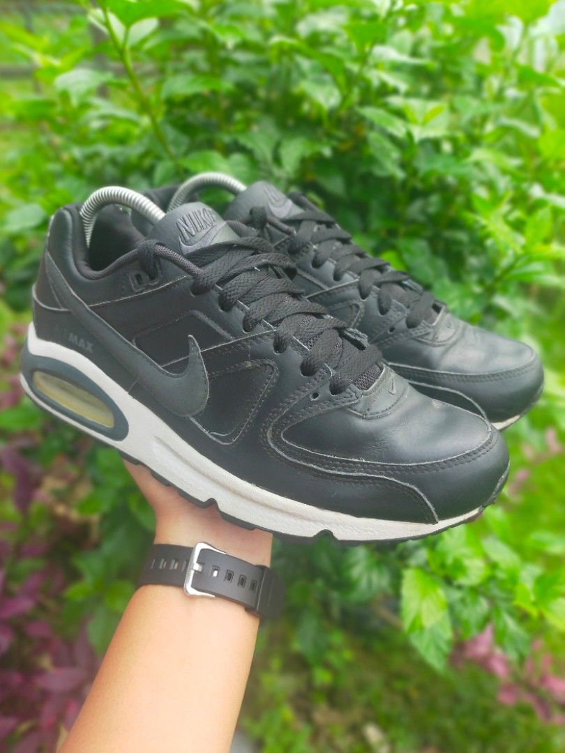 Nike sales command leather