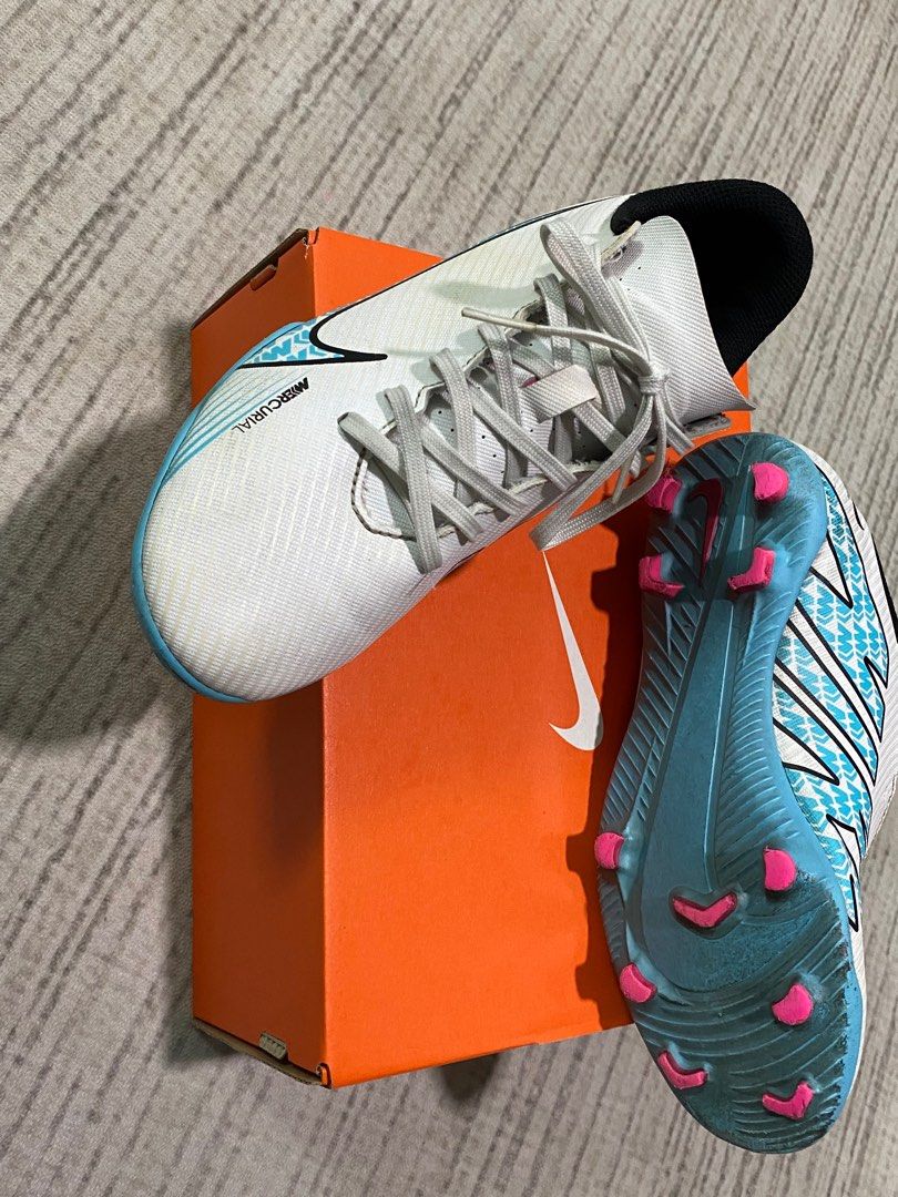 Nike football boots kids US4 UK3.5 Luxury Sneakers Footwear