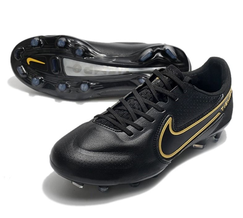 Frisbee cleats top