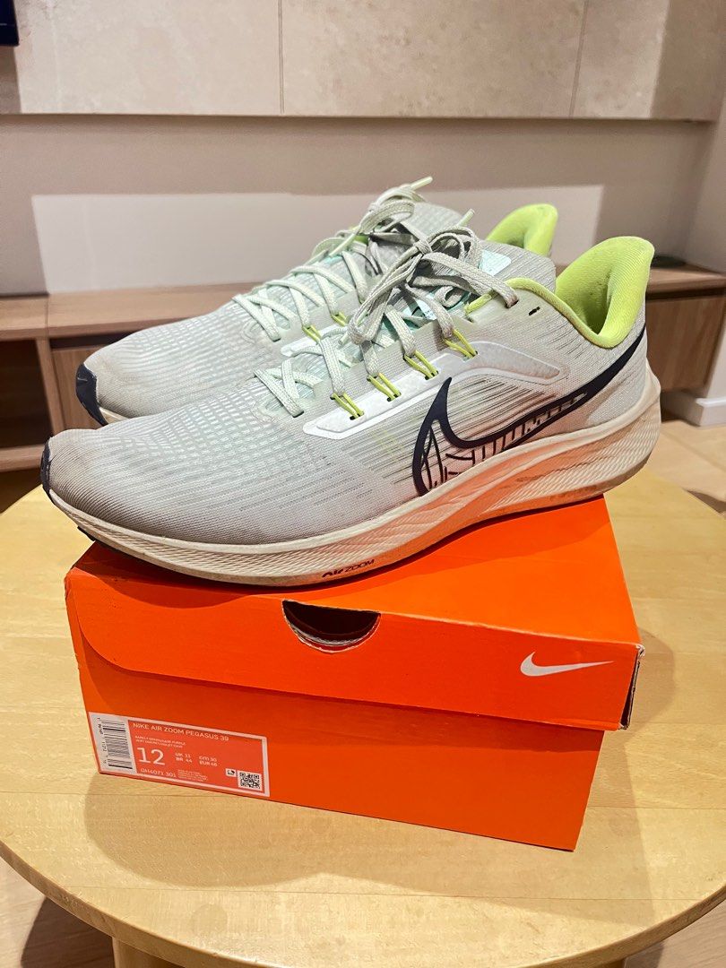 Nike pegasus sales size 12