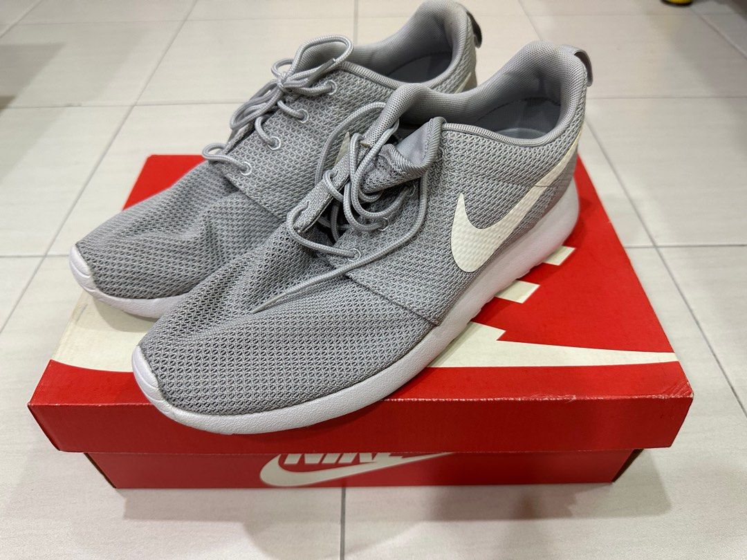 Harga nike roshe sales run sport station