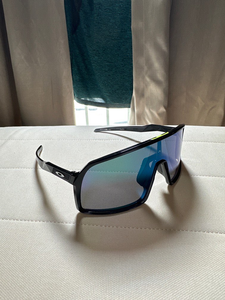 Oakley ja sales