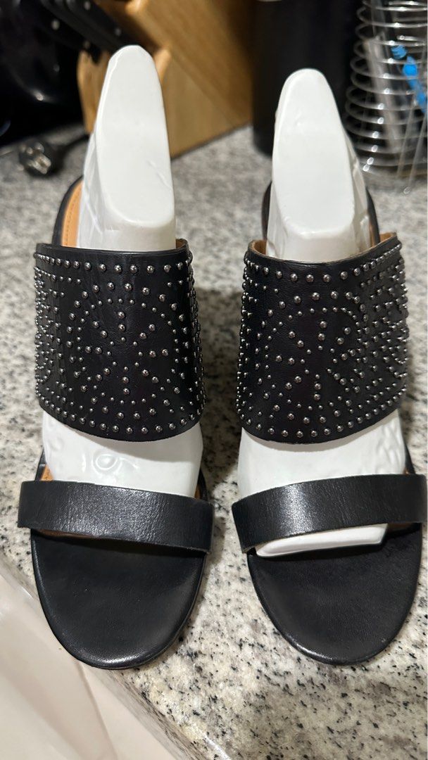 Original Coach Slip-on Sandals US8.5B (Category: Wedges) located in Makati City. Submitted by fabpicks (Listing ID 1282477298, Image 1). Description: Coach Wedges. US 8.5 B. Original price is 15.5k. RFS- Decluttering. Selling low. Too big for me. MOP- GCash/BPI Delivery can be arranged via Lalamove/Grab. SF c/o buyer. Pls check my other listings. Thank you very much! .