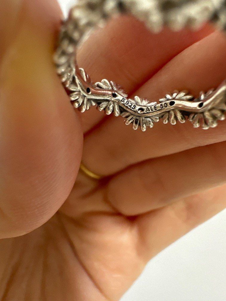 Pandora 3 top daisy ring