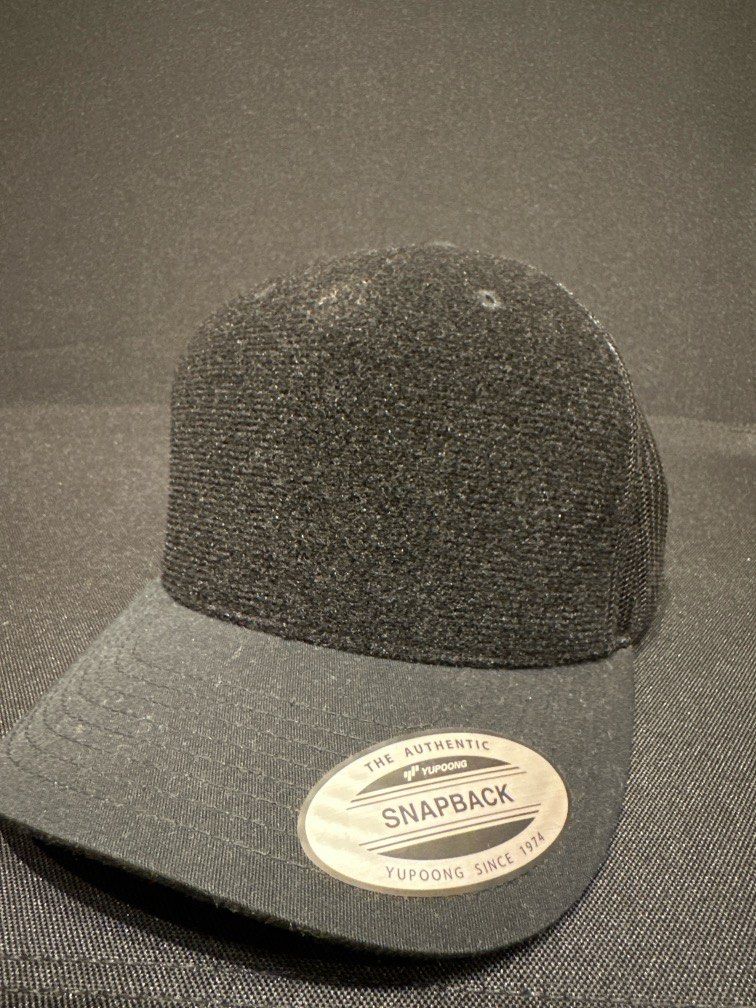 Patch Cap (Category: Caps & Hats) located in Singapore. Submitted by rover23 (Listing ID 1282536725, Image 1). Description: .