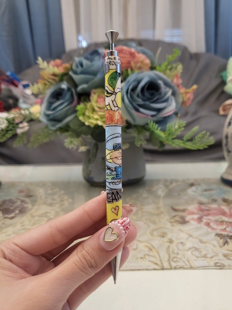 Peanuts Snoopy Mechanical Pencil (Category: Stationery & School Supplies) located in San Fernando. Submitted by jpmarketplace2023 (Listing ID 1282579509, Image 1). Description: -Peanuts Snoopy mechanical pencil for only PHP170 -Authentic from Japan.