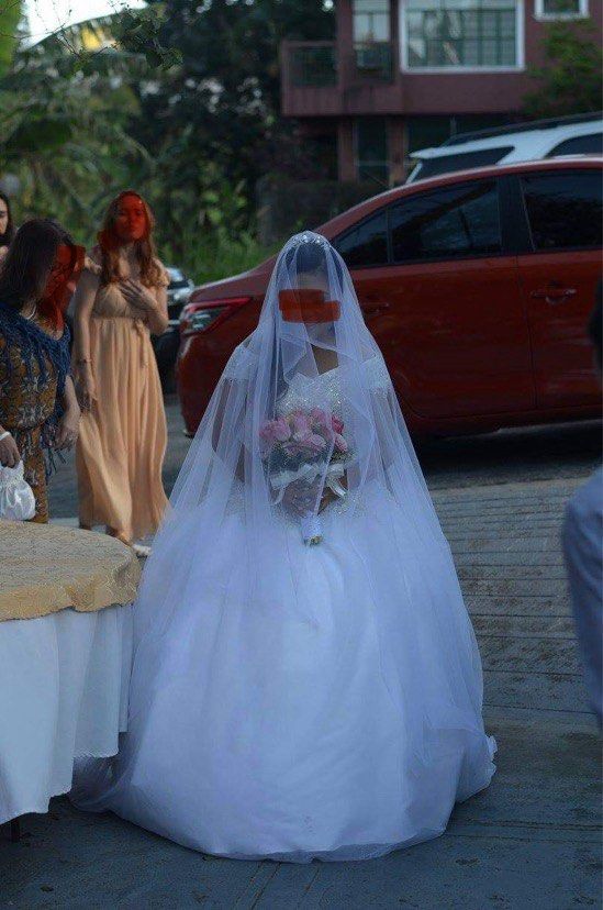 Preloved wedding sale dresses