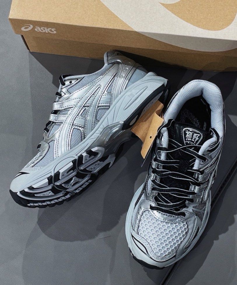 Asics order online