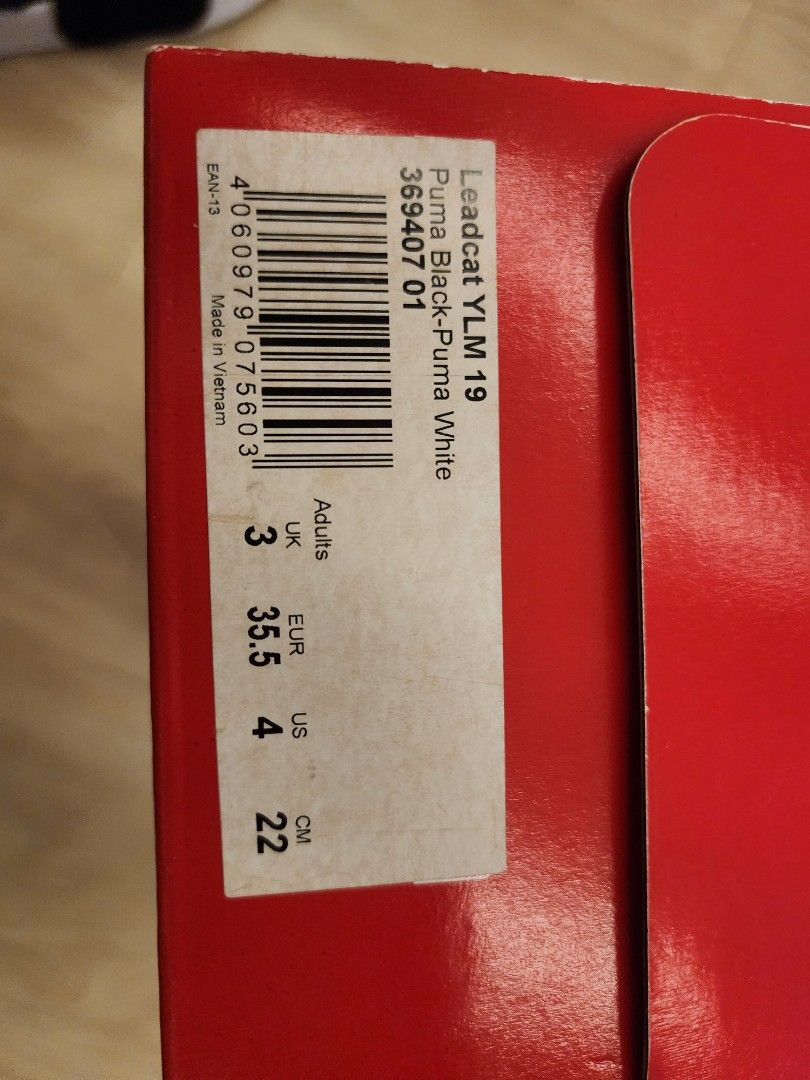 PUMA LEADCAT YLM 19 US 4 Men s Fashion Footwear Flipflops and