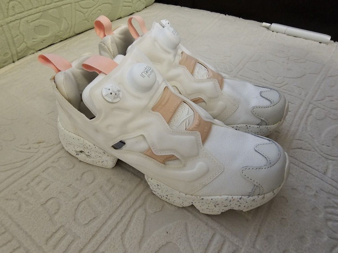 Reebok outlet easter pump