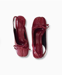 Cheap red heels discount under 2 dollars