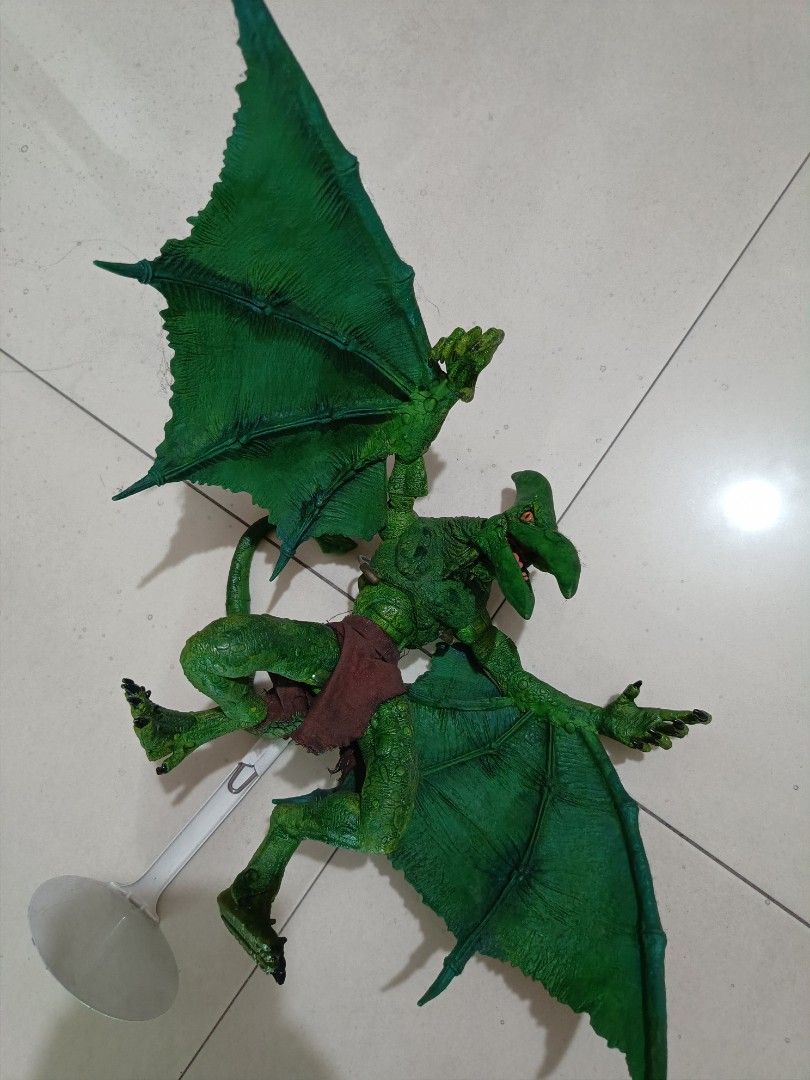 Sauron Custom Pterodactyle (Category: Figurines & Statues) located in Manila. Submitted by ronzky19 (Listing ID 1282398147, Image 1). Description: Rare custom Pterodactyle , taken from RARE marvel lizard MTV version and wings of Bad Annihilus , meet up paco Manila, trade accepted pm offers.