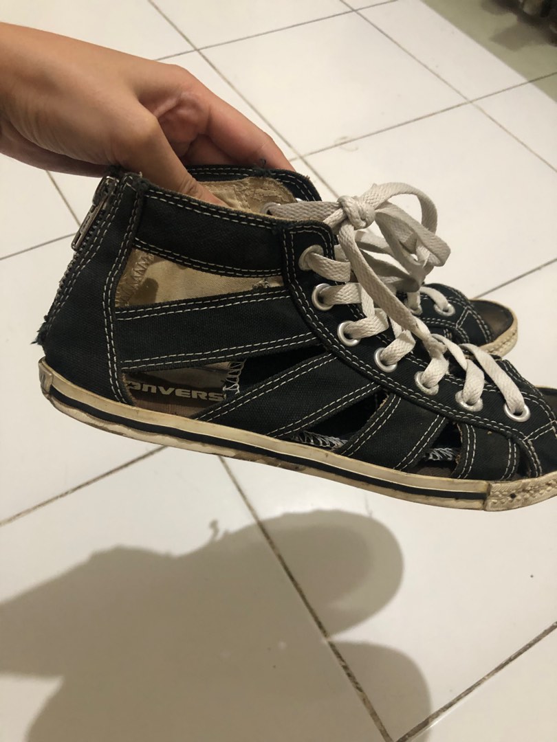 Sepatu shop sandal converse