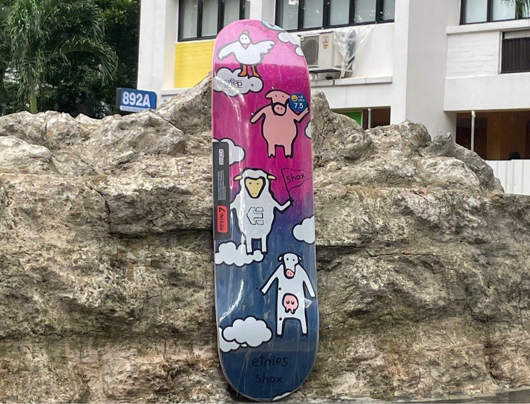 Etnies best sale skateboard decks