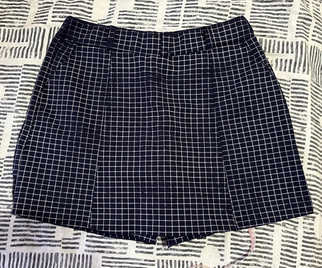Skort size 18 top