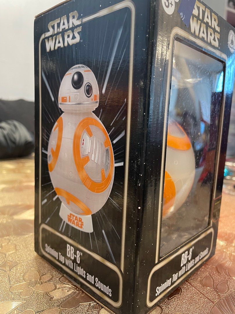 Bb8 deals spinning top