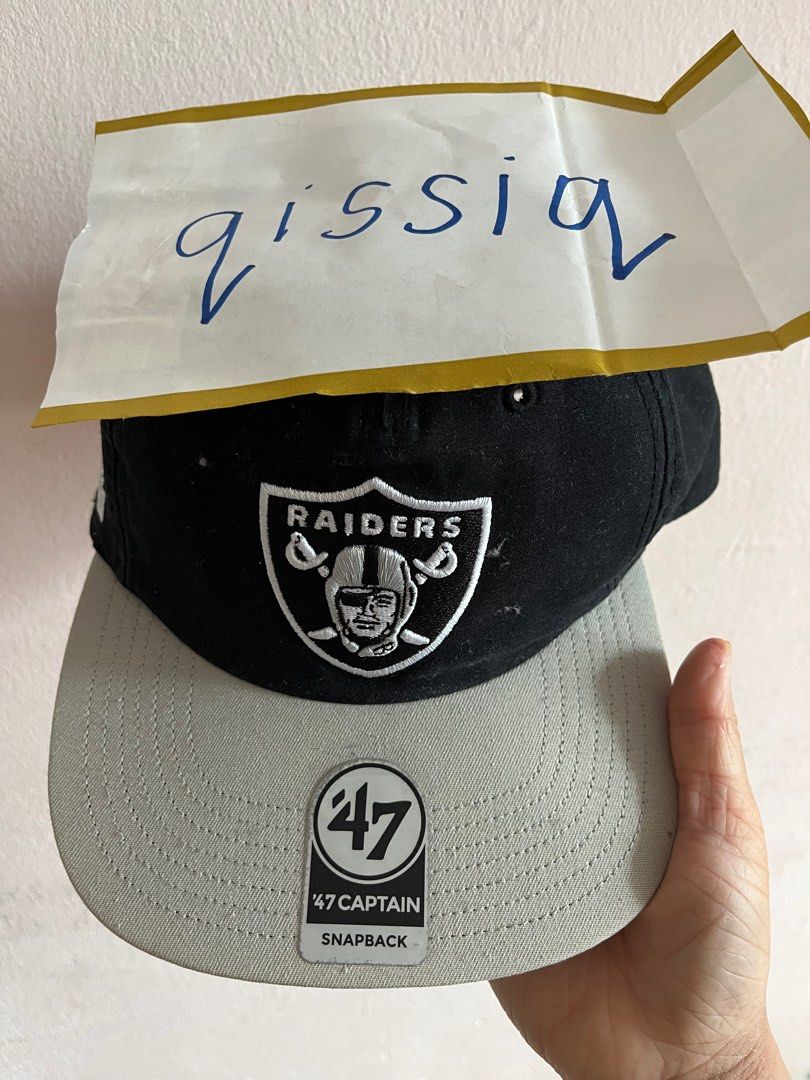 Supreme deals raiders hat