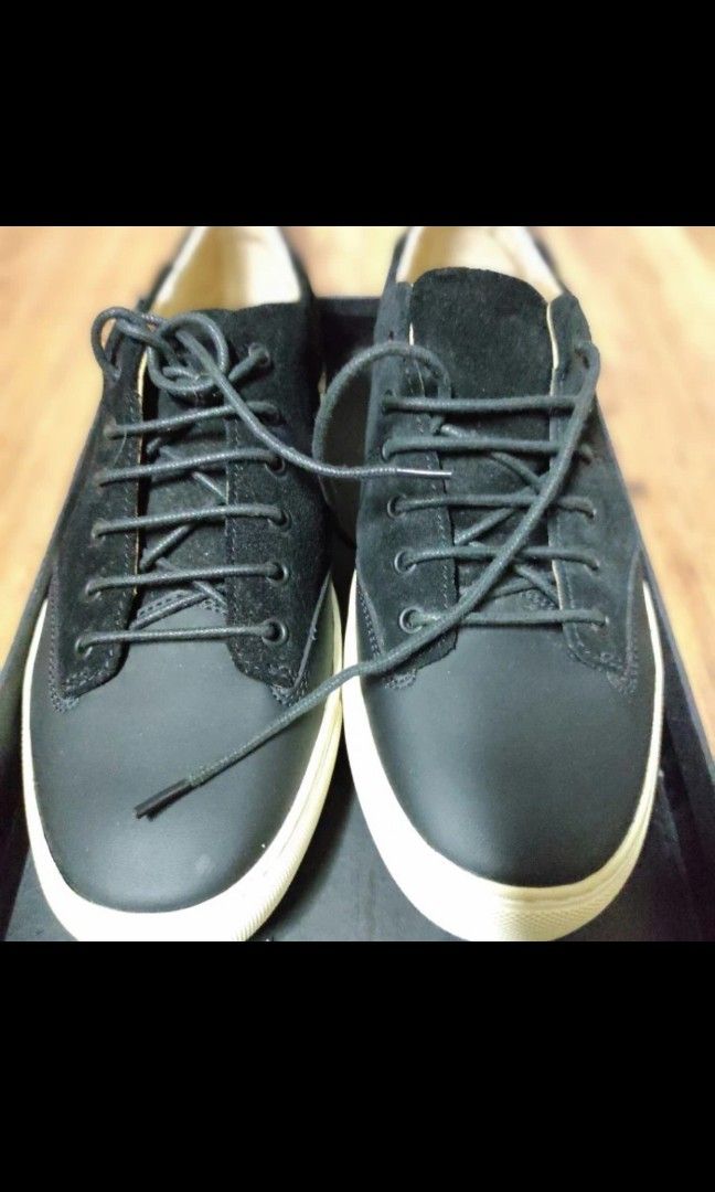 TCG sneaker shoes original size 41 Fesyen Pria Sepatu Sneakers