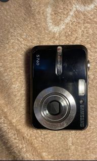 (Tested for Repair) Digital camera Samsung S760