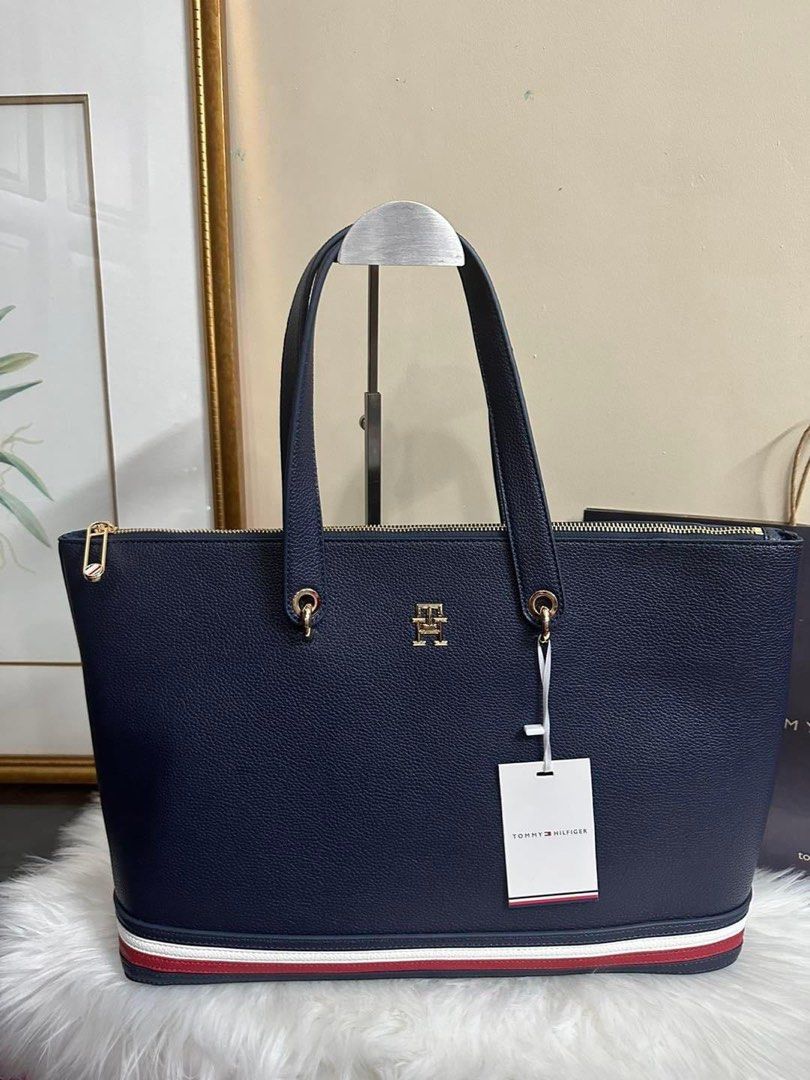 Tommy Hilfiger Tote Bag Women s Fashion Bags Wallets Tote Bags on Carousell