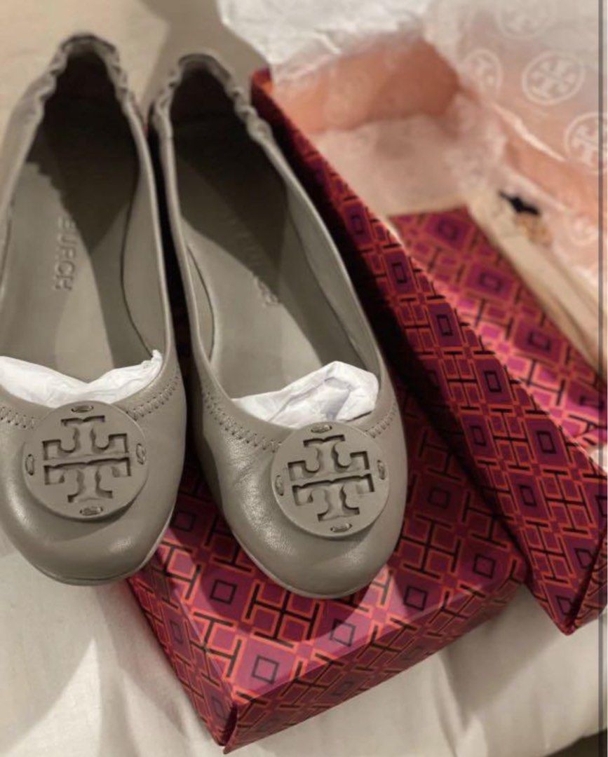Tory Burch Minnie Travel Flats (Category: Sneakers & Footwear) located in Quezon City. Submitted by teetharejade (Listing ID 1282421345, Image 2). Description: Authentic Tory Burch Minnie Travel Flats in Gray Heron / Dove Gray Bought in Rustan’s for 15,000 Size 7.5 or 38.5 With box, dust bag and paper bag With rubbings on the bottom part .