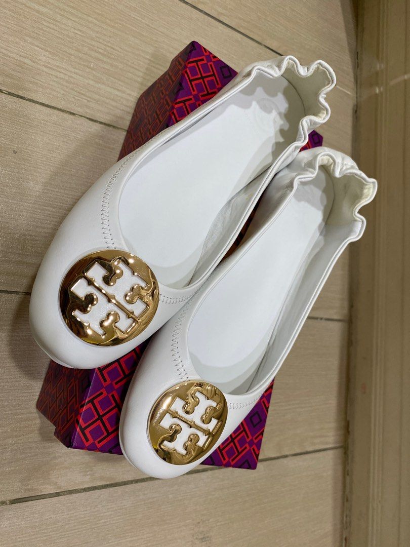 Tory burch white flats discount
