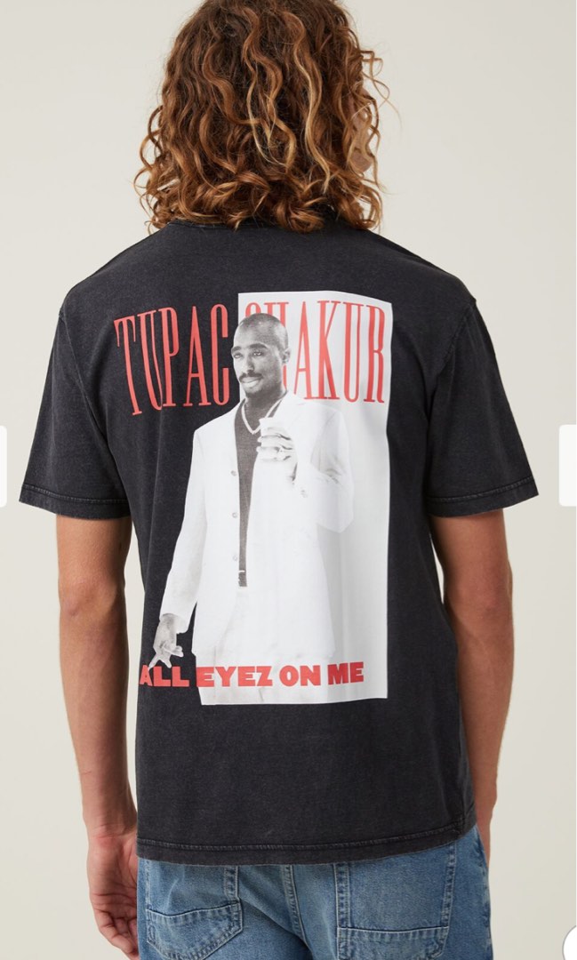 All eyez top on me sweatshirt