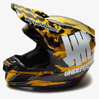(Category: ) located in . Submitted by thehypewear.co (Listing ID 1268836210, Image 1). Description: .