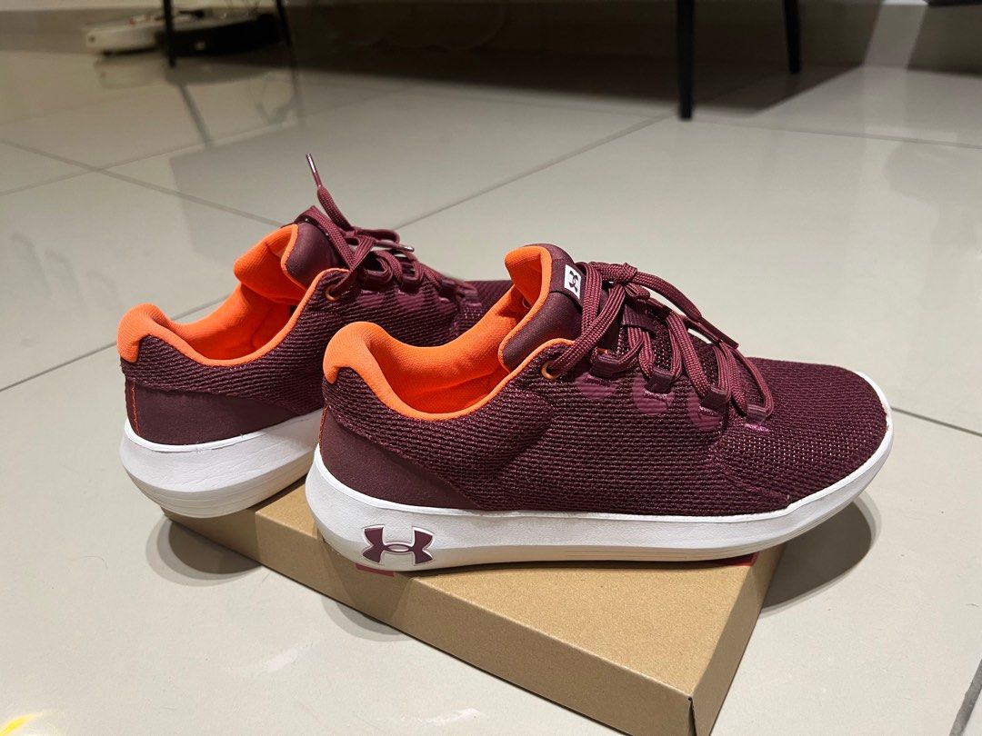 Under armour shoes maroon store