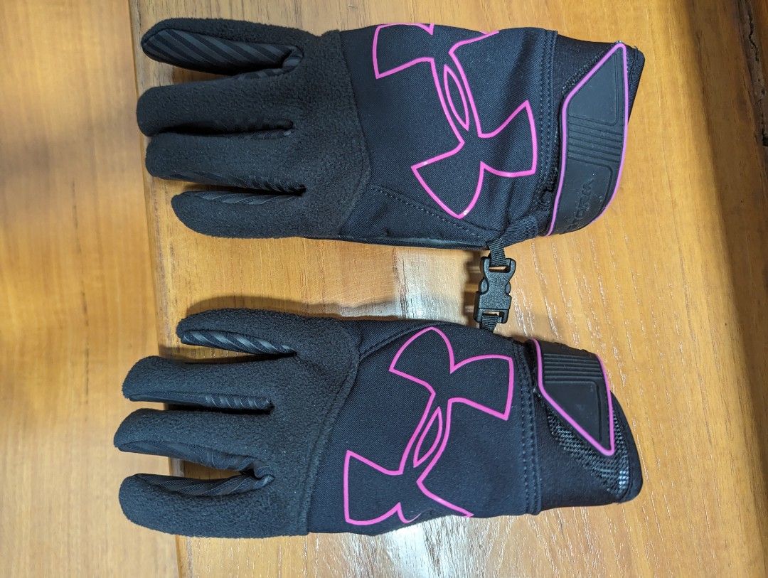 Youth under armour winter gloves discount