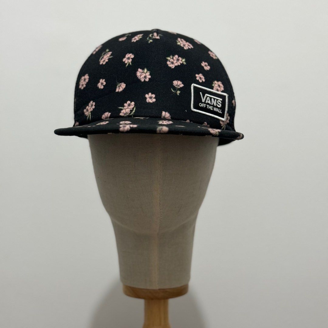 VANS UNISEX BEACH BOUND FLORAL TRUCKER CAP (Category: Caps & Hats) located in Santa Rosa. Submitted by therealmadhatter (Listing ID 1282604437, Image 1). Description: VANS UNISEX BEACH BOUND FLORAL TRUCKER CAP Color: Black/Pink Flowers Size: O/S Adjustable Dimensions: N/A Condition: Excellent Issues: Cut tags Thank you for your interest! My items are sourced from balikbayan boxes and ukay-ukay. However, I make sure to select the items with the be
