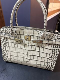 (Category: ) located in . Submitted by jmanibru (Listing ID 1282509365, Image 1). Description: .