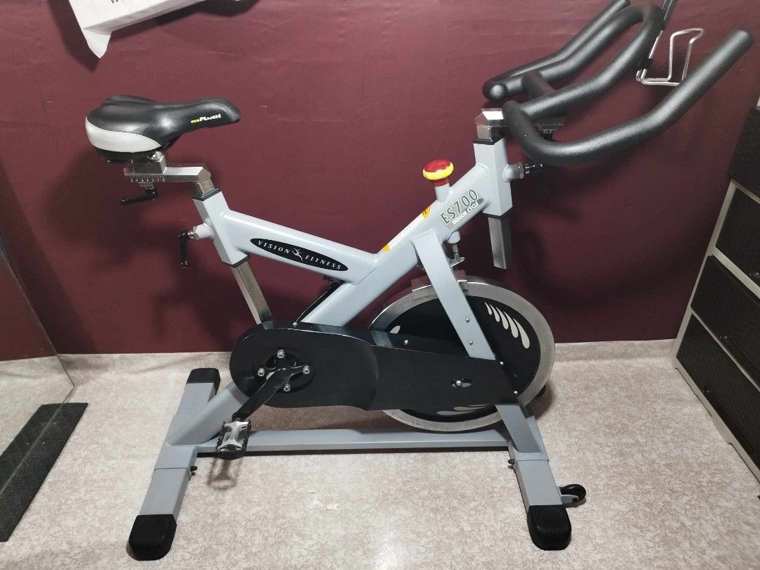 Vision fitness sales es700 indoor cycle