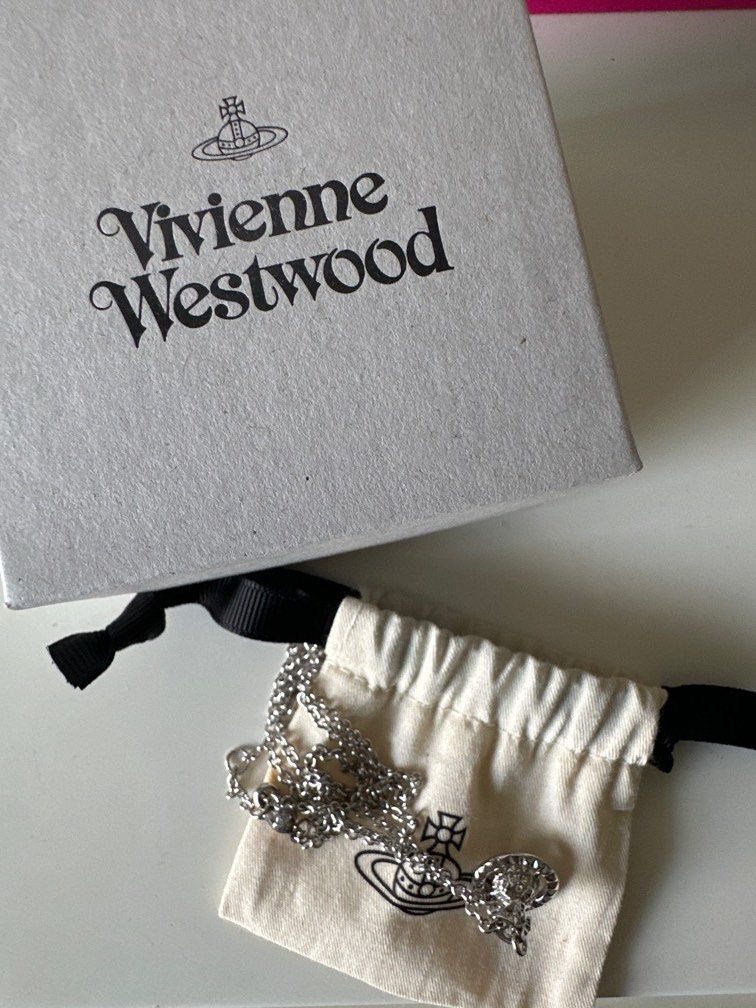 Vivienne westwood razor discount necklace