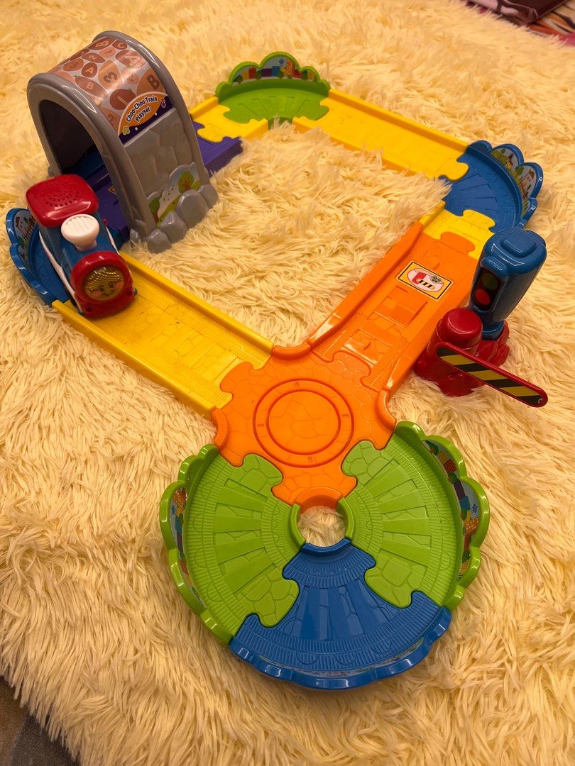 Vtech choo deals choo train playset